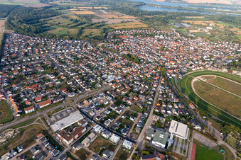 Vue aérienne de Iffezheim dans le département Bade-Wurtemberg, Allemagne