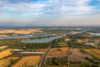Vue aérienne de Barrage du Rhin Iffezheim à Iffezheim dans le département Bade-Wurtemberg, Allemagne