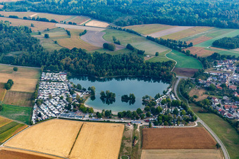 Photographie aérienne de Caravanes et tentes - camping et emplacement pour tentes Adam oHG à le quartier Oberbruch in Bühl dans le département Bade-Wurtemberg, Allemagne