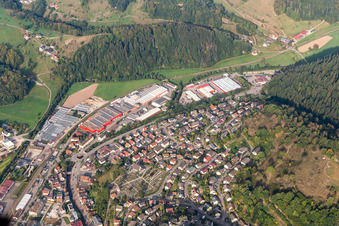Vue aérienne de Construction de véhicules DOLL à Oppenau dans le département Bade-Wurtemberg, Allemagne