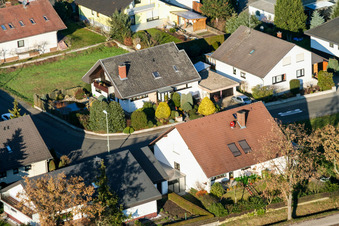 Vue aérienne de Raiffeisenring à Hatzenbühl dans le département Rhénanie-Palatinat, Allemagne