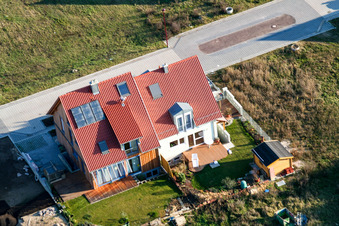 Nouvelle zone de développement An den Tongruben à Rheinzabern dans le département Rhénanie-Palatinat, Allemagne vue d'en haut