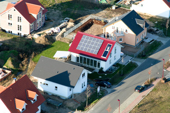 Nouvelle zone de développement An den Tongruben à Rheinzabern dans le département Rhénanie-Palatinat, Allemagne du point de vue du drone