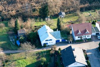 Vue aérienne de À la jetée à Jockgrim dans le département Rhénanie-Palatinat, Allemagne