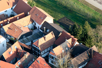 Hinterstädl, muraille de la Ludwigstraße à Jockgrim dans le département Rhénanie-Palatinat, Allemagne d'en haut