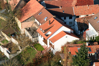 Ludwigstraße à Jockgrim dans le département Rhénanie-Palatinat, Allemagne vue d'en haut
