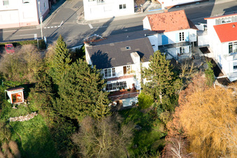 Rue de la gare à Jockgrim dans le département Rhénanie-Palatinat, Allemagne hors des airs