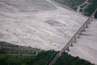 Vue aérienne de Vajont dans le département Pordenone, Italie