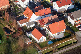 Vue aérienne de Pfeiferweg x Bachweg à Freckenfeld dans le département Rhénanie-Palatinat, Allemagne