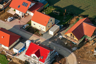 Vue oblique de Anneau de Seltz à le quartier Kleinsteinfeld in Niederotterbach dans le département Rhénanie-Palatinat, Allemagne