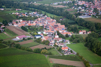 Vue aérienne de Quartier Klingen in Heuchelheim-Klingen dans le département Rhénanie-Palatinat, Allemagne