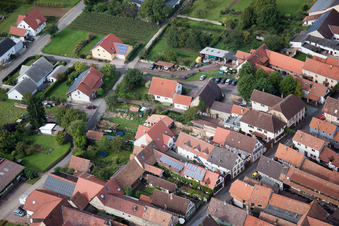 Vue oblique de Quartier Heuchelheim in Heuchelheim-Klingen dans le département Rhénanie-Palatinat, Allemagne