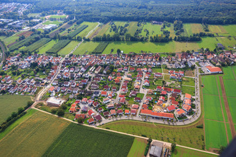 Vue aérienne de Sur la haute piste à Kandel dans le département Rhénanie-Palatinat, Allemagne