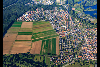 Vue aérienne de Vue d'ensemble de la ville depuis le sud à le quartier Sondernheim in Germersheim dans le département Rhénanie-Palatinat, Allemagne