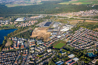 Zone commerciale Schütte-Lanz-Park à Brühl dans le département Bade-Wurtemberg, Allemagne vue du ciel