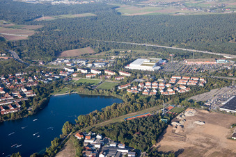 Vue oblique de Quartier Rheinau in Mannheim dans le département Bade-Wurtemberg, Allemagne