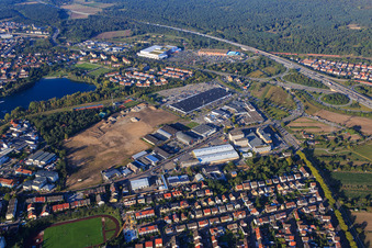 Vue aérienne de Zone commerciale Schütte-Lanz-Park à Brühl dans le département Bade-Wurtemberg, Allemagne