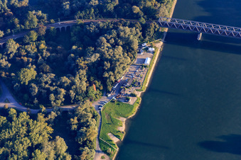Photographie aérienne de Ponts sur le Rhin pour le chemin de fer à Germersheim dans le département Rhénanie-Palatinat, Allemagne