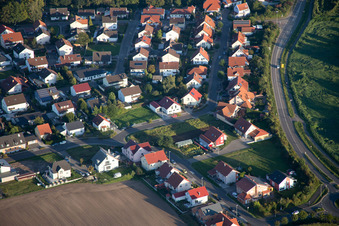Quartier Hardtwald in Neupotz dans le département Rhénanie-Palatinat, Allemagne d'en haut