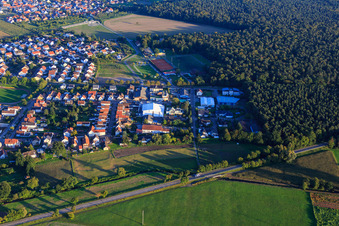 Vue aérienne de Zone industrielle Am Bauernwald à Rheinzabern dans le département Rhénanie-Palatinat, Allemagne