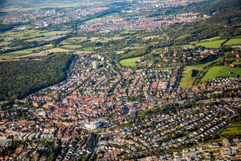 Vue aérienne de Du sud-est à Wiesloch dans le département Bade-Wurtemberg, Allemagne