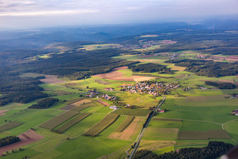 Vue aérienne de Supérieur-Scheidental à le quartier Scheidental in Mudau dans le département Bade-Wurtemberg, Allemagne