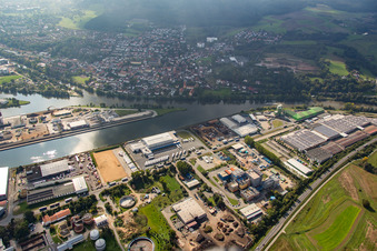 Vue aérienne de Port à le quartier Gaustadt in Bamberg dans le département Bavière, Allemagne