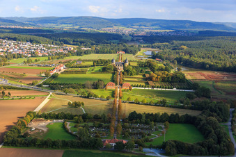 Vue aérienne de Château de Seehof à Memmelsdorf dans le département Bavière, Allemagne