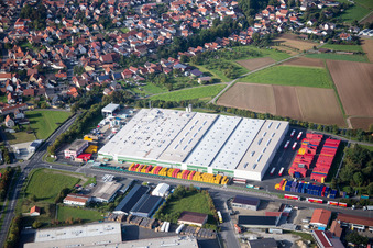 Vue oblique de Zone industrielle et implantation d'entreprises Zone industrielle An der Siechkapelle à Knetzgau dans le département Bavière, Allemagne