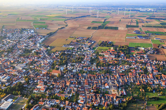 Vue aérienne de Soeiertsgasse x et Hauptstr à Herxheim bei Landau dans le département Rhénanie-Palatinat, Allemagne