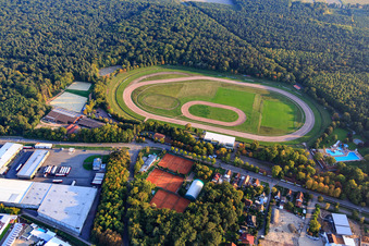 Vue aérienne de Circuit automobile de l'Association de sport automobile de Herxheim à Herxheim bei Landau dans le département Rhénanie-Palatinat, Allemagne