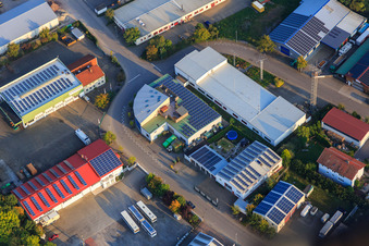 Vue aérienne de Zone industrielle de Gäxwald avec Terberg HS GmbH et Fliehmann and Partner mbB à Herxheim bei Landau dans le département Rhénanie-Palatinat, Allemagne