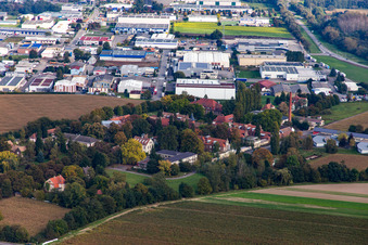 Photographie aérienne de Reichstett, zone industrielle à Hœrdt dans le département Bas Rhin, France