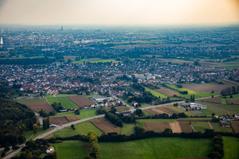 Photographie aérienne de Strasbourg vue du nord à Hœnheim dans le département Bas Rhin, France