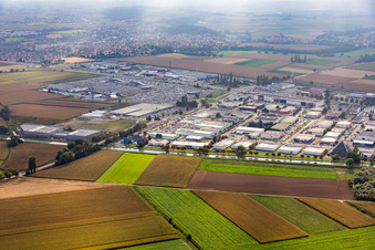 Vue aérienne de Reichstett, zone industrielle à Vendenheim dans le département Bas Rhin, France
