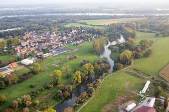 Vue d'oiseau de Fort-Louis dans le département Bas Rhin, France