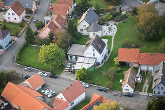 Neuhaeusel dans le département Bas Rhin, France du point de vue du drone