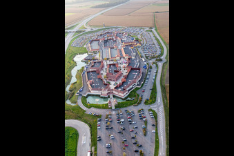 Photographie aérienne de Centre commercial Roppenheim The Style Outlets à Roppenheim dans le département Bas Rhin, France