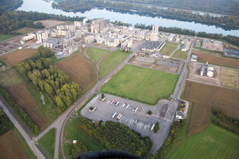 Industrie à Beinheim dans le département Bas Rhin, France d'en haut