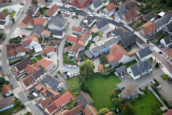 Beinheim dans le département Bas Rhin, France depuis l'avion