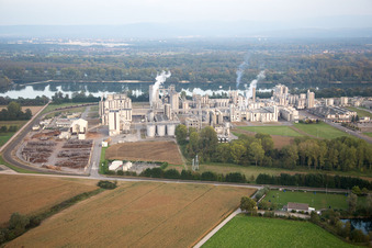 Industrie à Beinheim dans le département Bas Rhin, France hors des airs