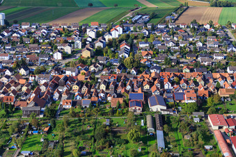 Vue aérienne de DBK dans les jardins Unterkandler à Kandel dans le département Rhénanie-Palatinat, Allemagne