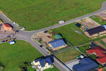 Vue aérienne de Zone commerciale de Gereutäcker à Hatzenbühl dans le département Rhénanie-Palatinat, Allemagne