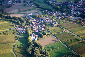Vue aérienne de Vue des rues et des maisons dans les quartiers résidentiels à le quartier Appenhofen in Billigheim-Ingenheim dans le département Rhénanie-Palatinat, Allemagne