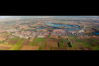 Vue aérienne de Vue de la ville du centre-ville dans le quartier de Roxheim à le quartier Bobenheim in Bobenheim-Roxheim dans le département Rhénanie-Palatinat, Allemagne