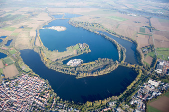 Vue aérienne de Zones riveraines du lac Silbersee à le quartier Roxheim in Bobenheim-Roxheim dans le département Rhénanie-Palatinat, Allemagne