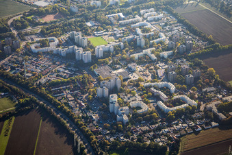 Vue aérienne de Quartier Pfingstweide in Ludwigshafen am Rhein dans le département Rhénanie-Palatinat, Allemagne