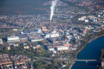 Vue aérienne de Locaux de l'usine SCA HYGIENE PRODUCTS GmbH dans le quartier de Waldhof à le quartier Sandhofen in Mannheim dans le département Bade-Wurtemberg, Allemagne