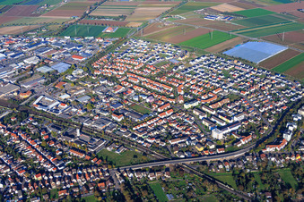 Vue aérienne de Quartier de Rosenstock à Lampertheim dans le département Hesse, Allemagne
