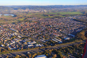 Photographie aérienne de Vue de la ville depuis le nord-ouest à Lorsch dans le département Hesse, Allemagne